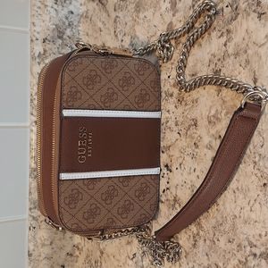Guess crossbody